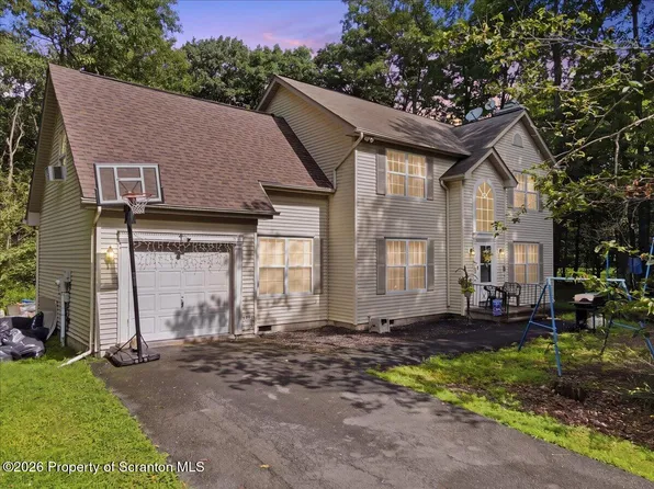3156 Mohawk Trl, Tobyhanna, PA 18466