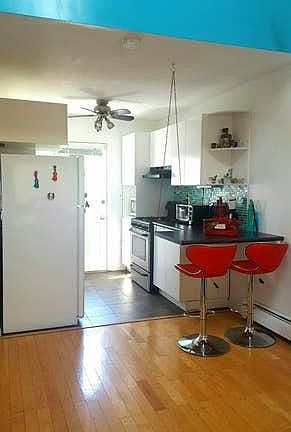 4th image of 536 Woodward Ave #536