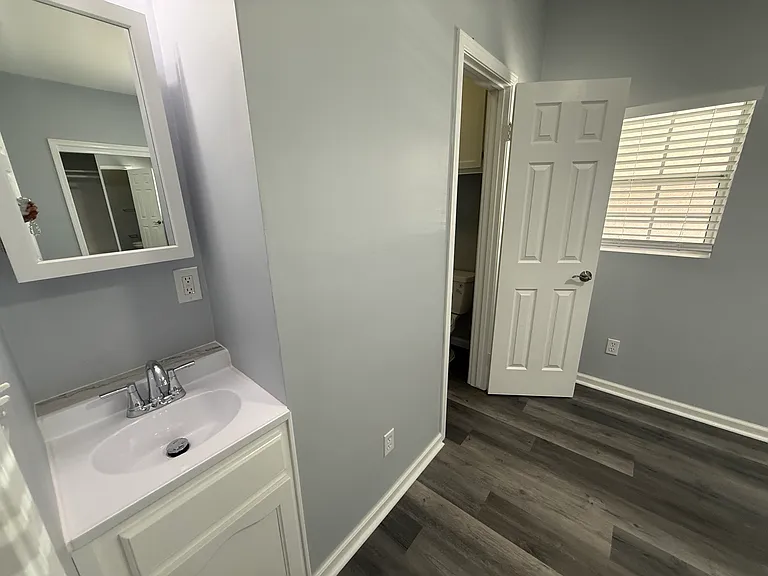 1032 S Normandie Ave #101 — Photo 22