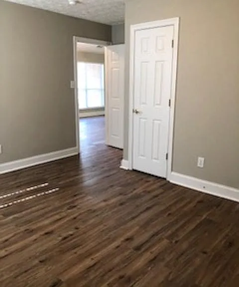 8400 Lesley Marie Ln — Photo 6