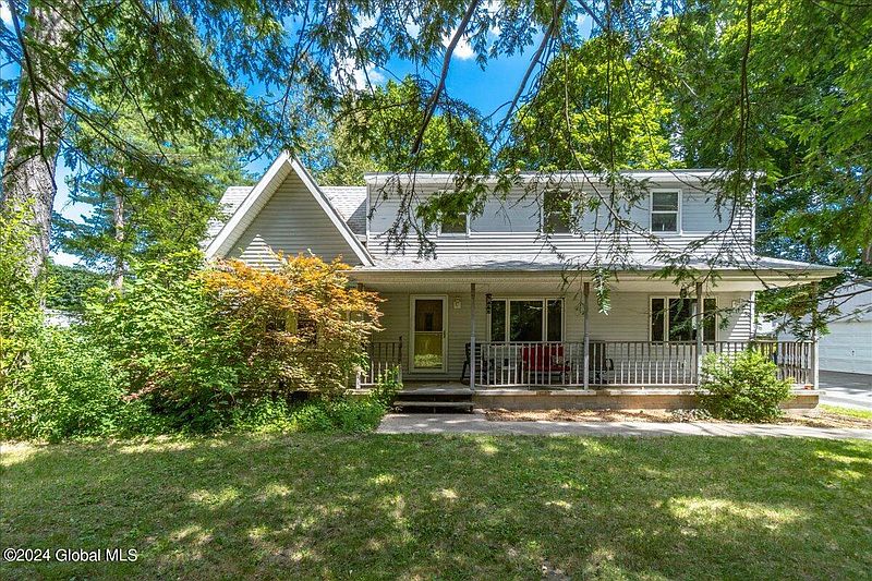 2nd image of 146 Gordon Road