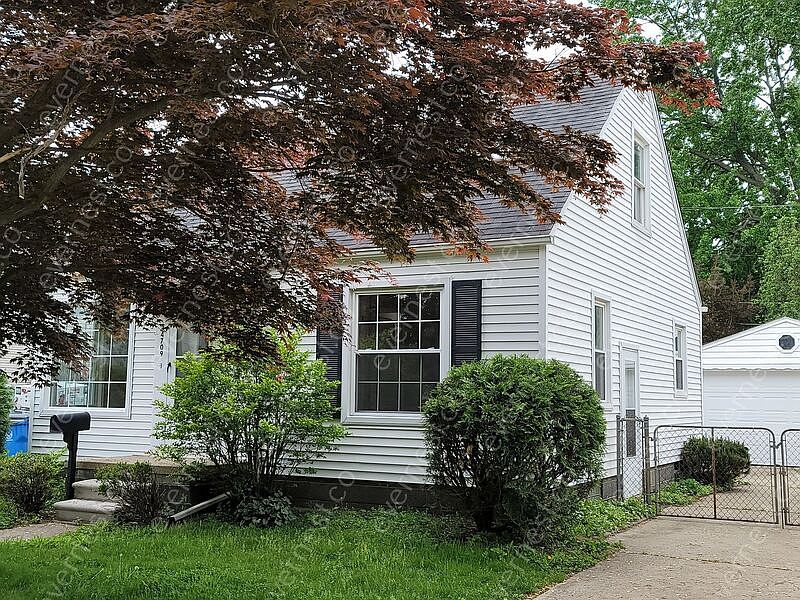 1st image of 24709 Andover Dr
