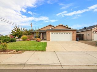 7282 30th St, White City, OR 97503