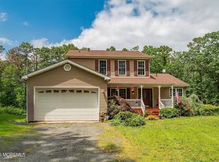 10 Hillside Avenue, Tuckerton, NJ 08087