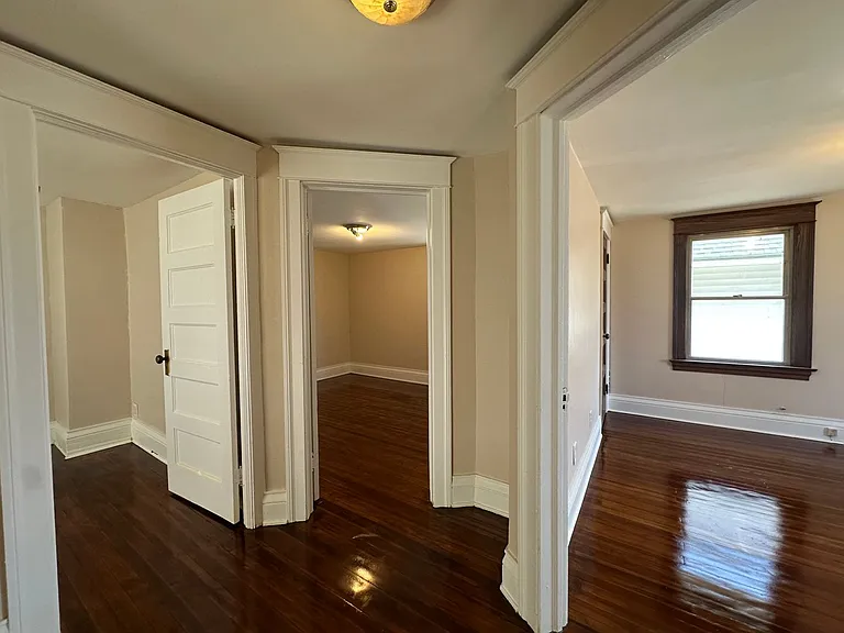 768 Flower City Park — Photo 25