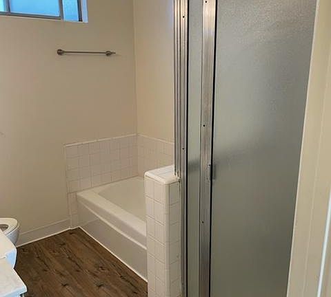 5th image of 1852 Kelton Ave APT 4