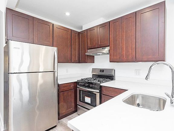 3rd image of 28 Lawton St #3F