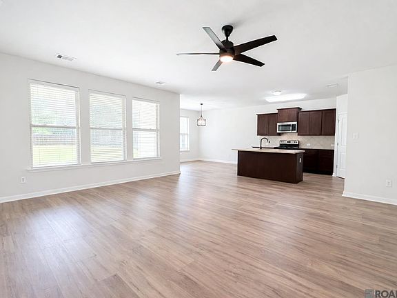 2nd image of 10777 Dodger Dr