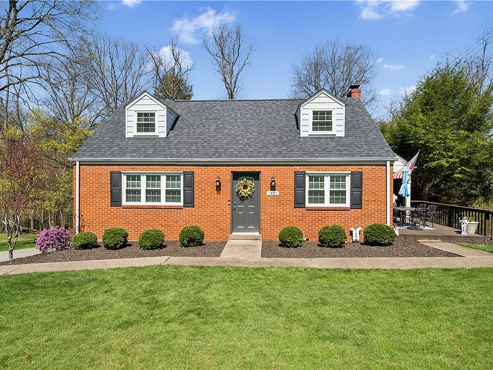 1st image of 1421 Lakeside Dr