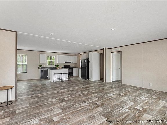 4th image of 2088 Heritage Way