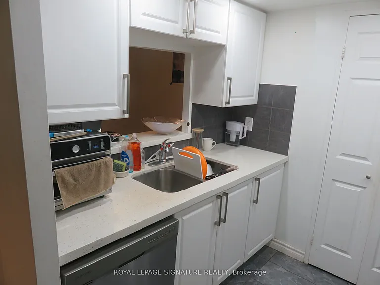 285 Enfield Pl #801 — Photo 10