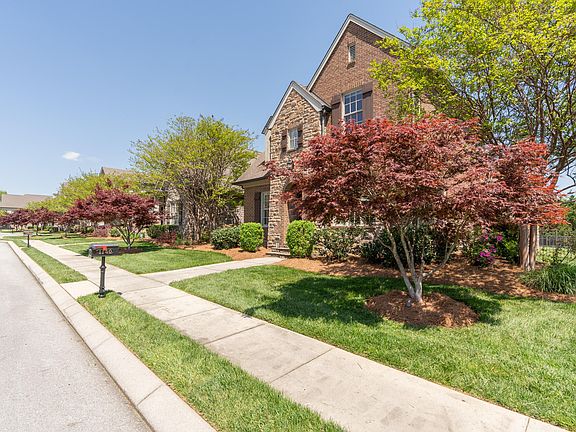 3rd image of 1140 Longholm Ct