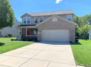 6121 Green Glade Dr, Whitestown, IN 46075