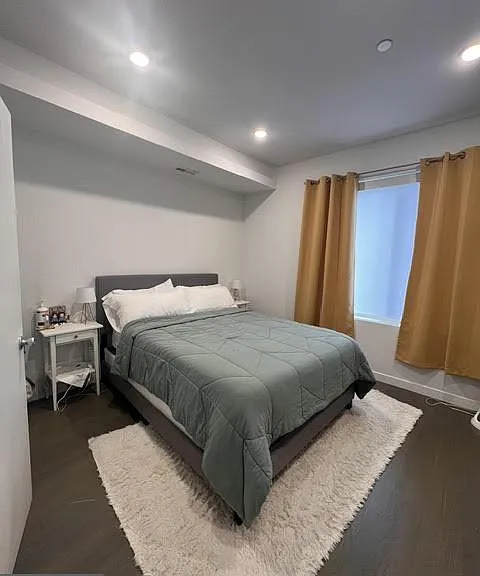 2204 Christian St #2 — Photo 8