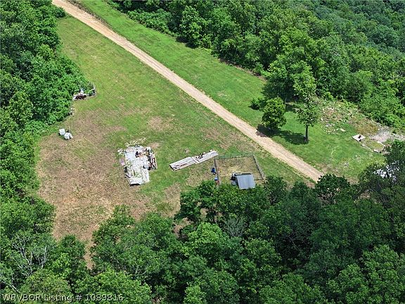 3rd image of 2325 W Fly Gap Rd