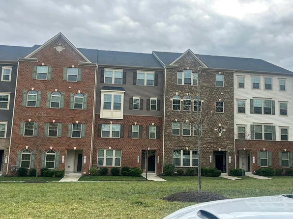 10111 Dorsey Ln, Lanham, MD 20706