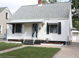 34330 Winslow St, Wayne, MI 48184