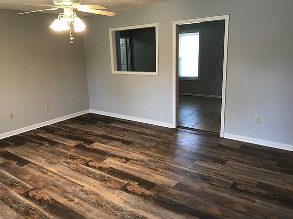 4th image of 72 Joyce Dr