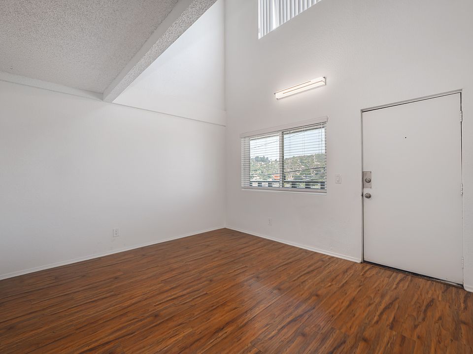 1st image of 10133 Tujunga Canyon Blvd APT 7