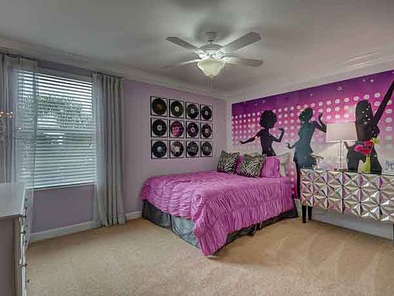 2nd image of 4442 Shrewbury Pl