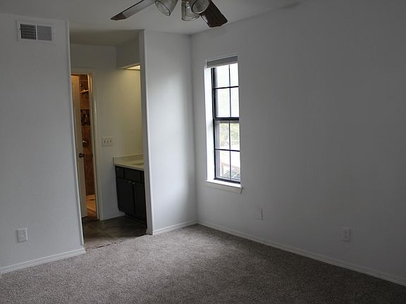 5th image of 4212 Medical Dr APT 406