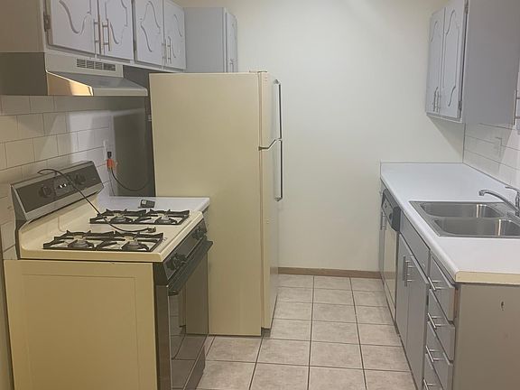 3rd image of 101 Roosevelt Dr