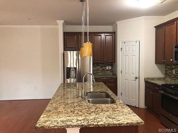 4th image of 405 Harben Pl