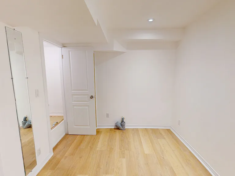 175 Harbord St — Photo 12