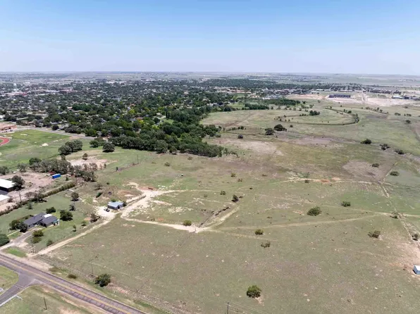 Tierra Blanca Dr, Canyon, TX 79015
