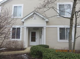 4333 Shooting Star Dr, Island Lake, IL 60042