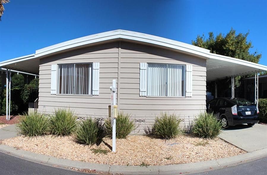 1st image of 497 Caprice Dr #497