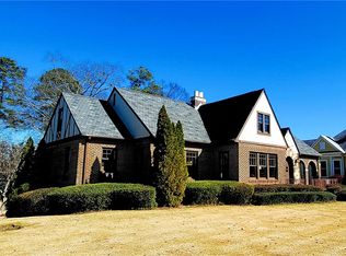 515 N 10th St, Opelika, AL 36801