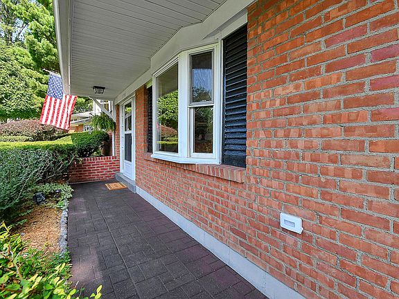 4th image of 5990 Timber Dr