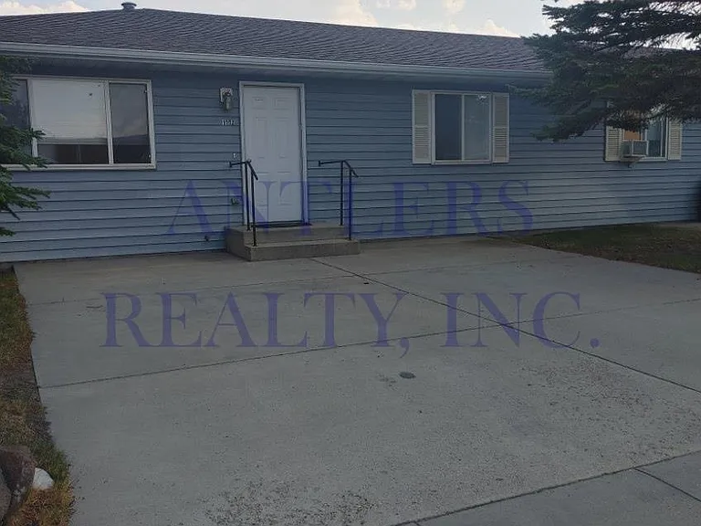 1112 Elm Ave — Photo 8