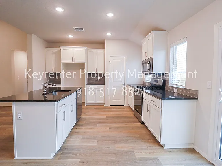 3109 S Redwood Pl — Photo 13