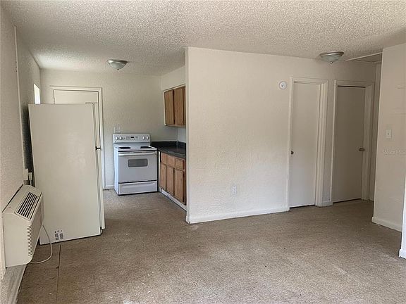 4th image of 400 Terry St #400
