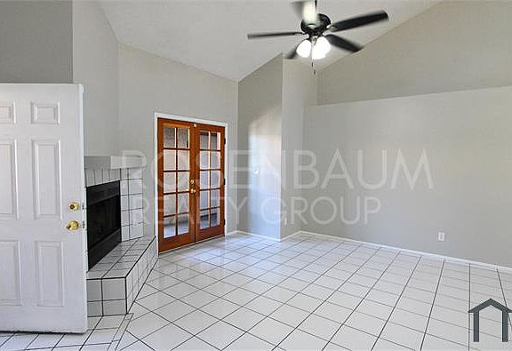3rd image of 16402 N 31st St Unit 214