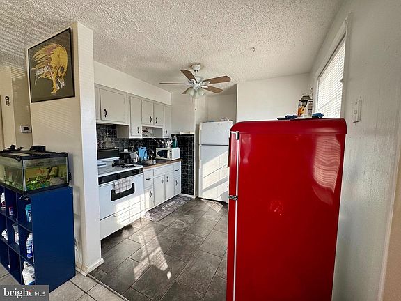 5th image of 1941 S 30th St