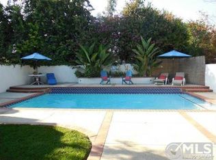 15111 Haynes St, Van Nuys, CA 91411