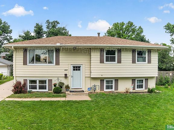 3rd image of 2842 S 117th St