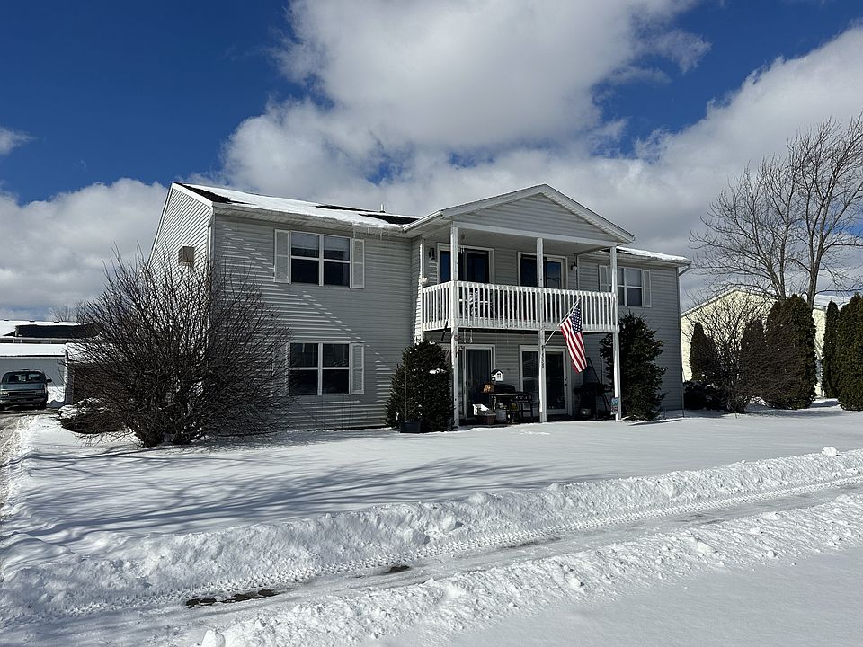 1st image of 338 Oxford Ct #4