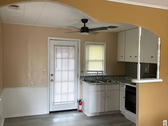 2nd image of 8212 Simons Dr