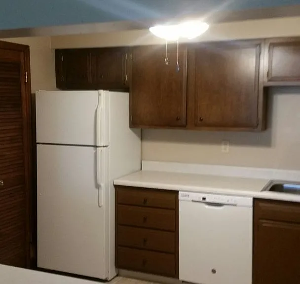 1901 Indian Hills Dr #12-00 — Photo 4