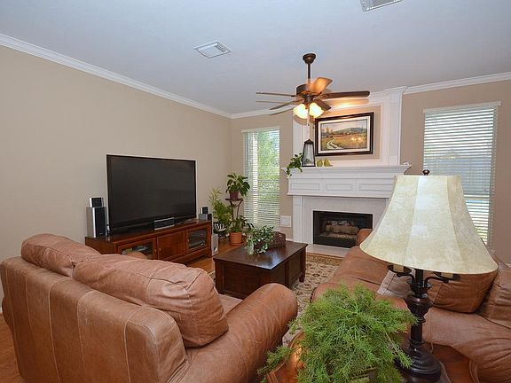 2nd image of 2906 Old South Dr