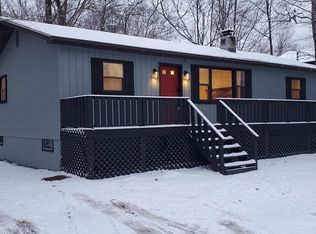 6317 Ventnor Dr, Tobyhanna, PA