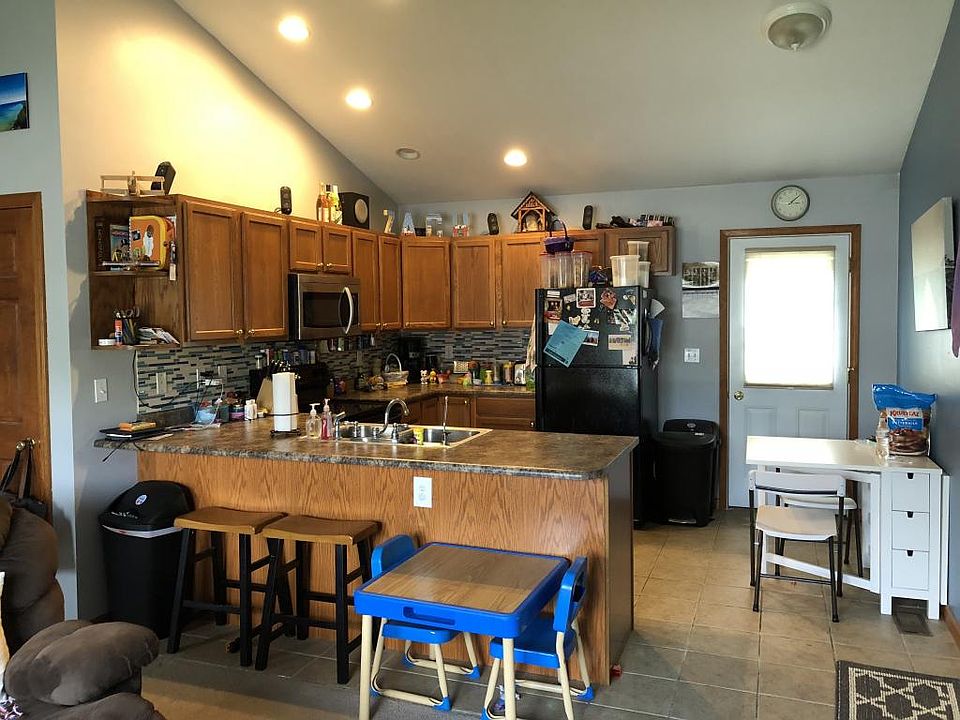 2nd image of 3030 Washington St