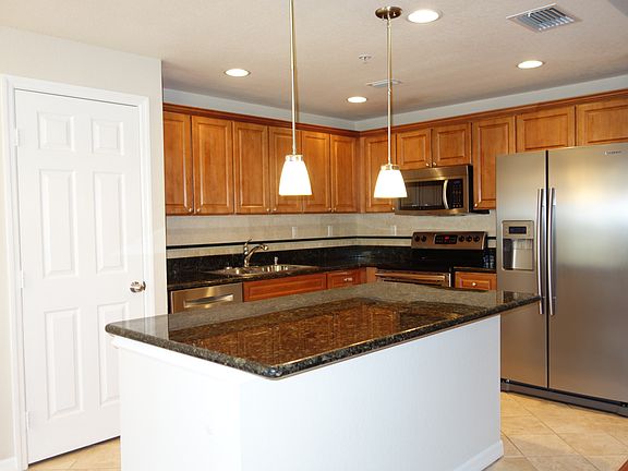3rd image of 5215 Beach Breeze Ct