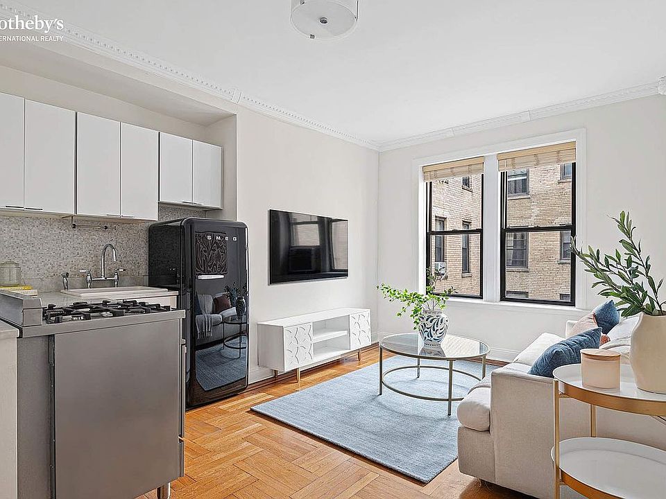 1st image of 85 Barrow St APT 5R