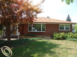 3032 21st St, Wyandotte, MI 48192