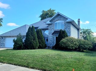 9339 Meade Ave, Oak Lawn, IL 60453